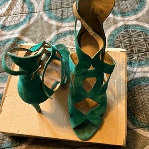 Zara green suede heel